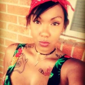 Meet your Posher, Camri